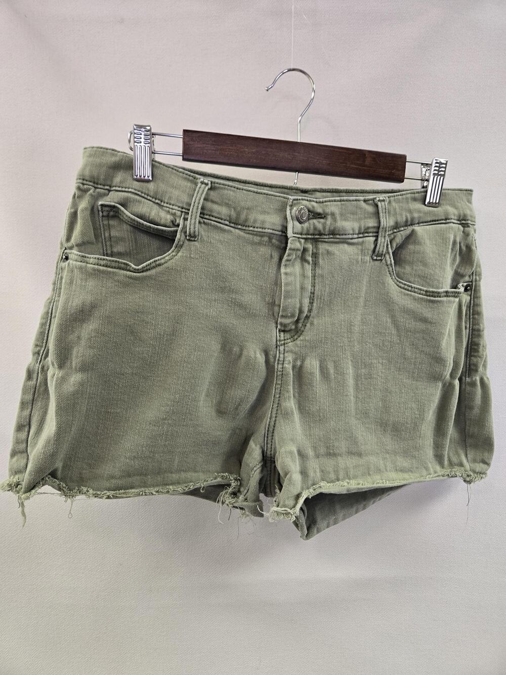 Old Navy Shorts Womens 12 Green Boyfriend Denim Cutoff Frayed Hem Casual